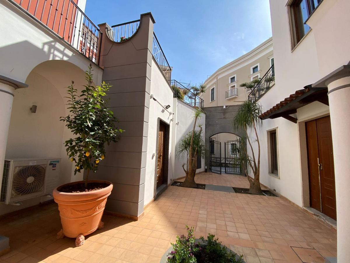 Zara Palace - Ariosto Scafati Exterior photo