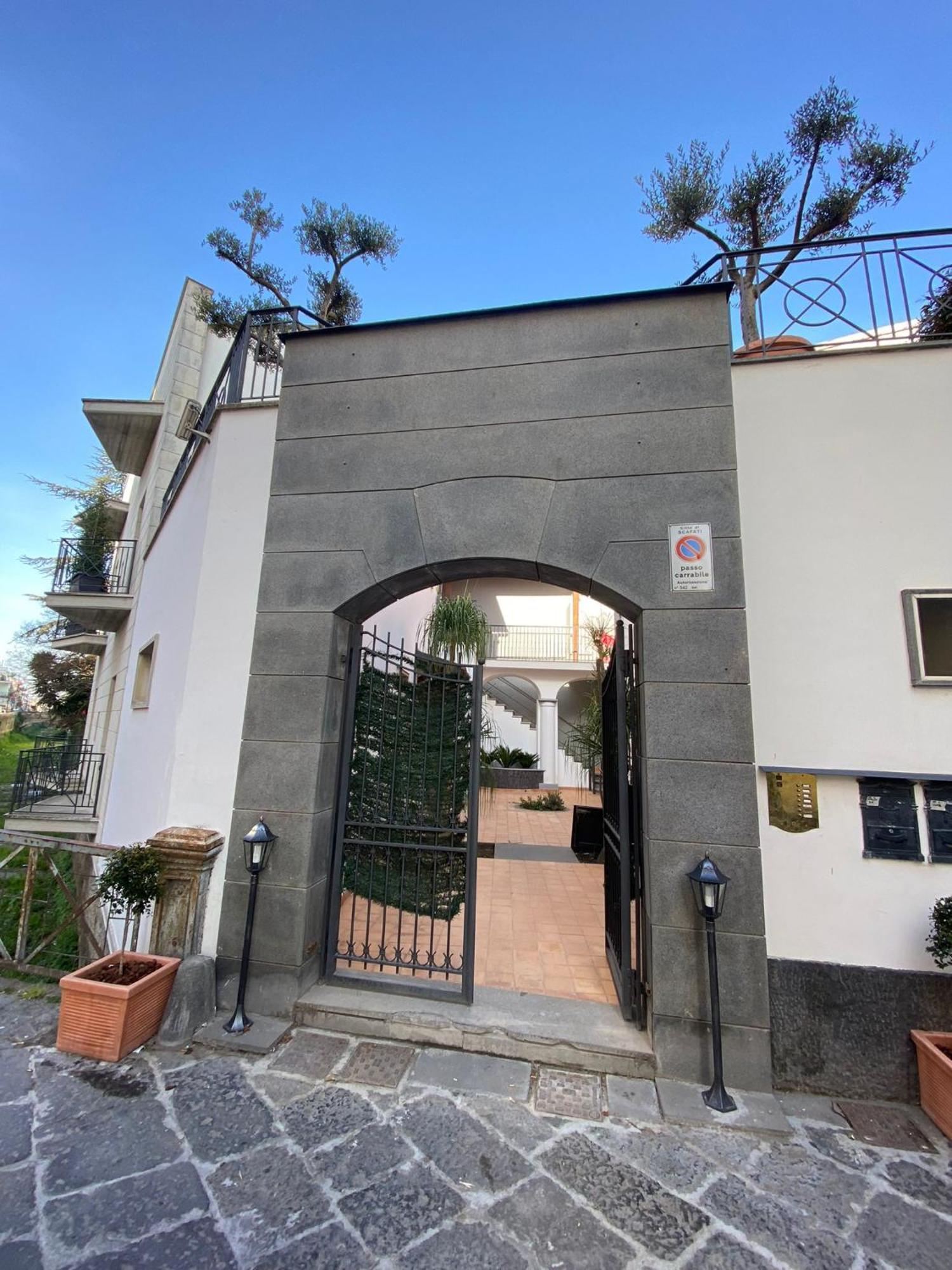 Zara Palace - Ariosto Scafati Exterior photo